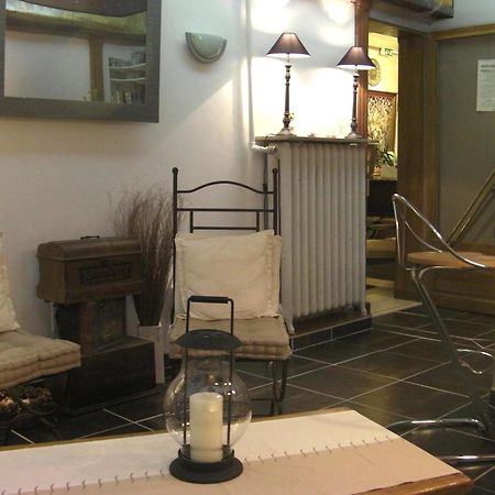 Logis Hotel De France Loches Bagian luar foto
